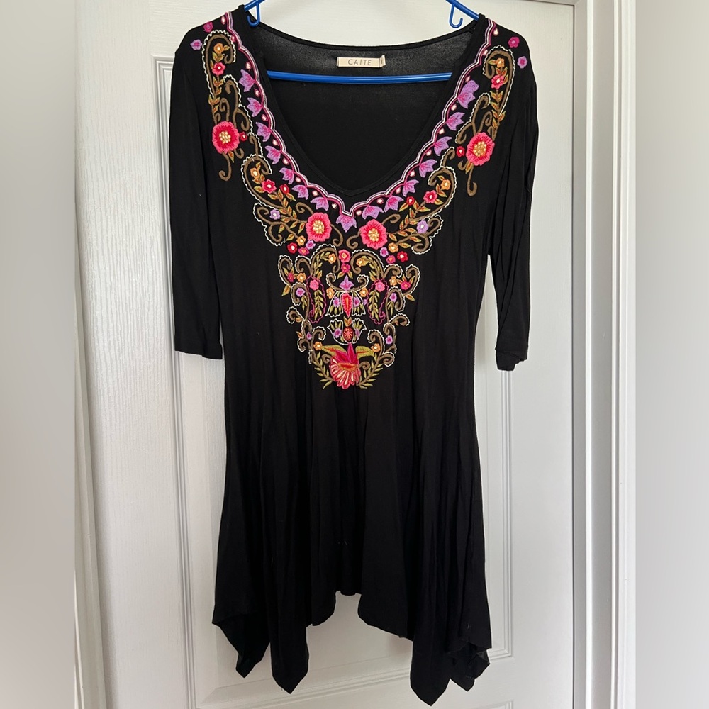 Caite embroidered blouse size small
